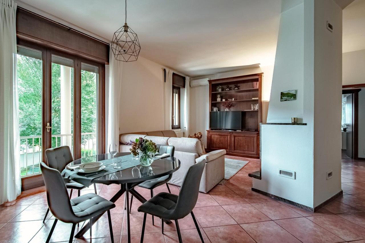 Feel @ Home Como - By MyhomeinCôme Esterno foto
